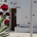 Semesterbostad Paros Traditional Windmill In Lefkes