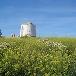 Semesterbostad Paros Traditional Windmill In Lefkes Lefkes (Paros)