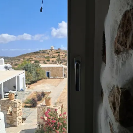 펜션 Paros Traditional Windmill In Lefkes
