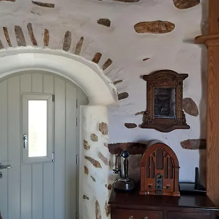 Tatil Evi Paros Traditional Windmill In Lefkes Lefkes (Paros)