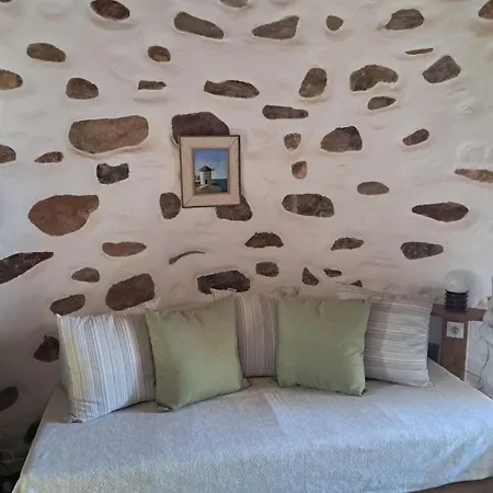Paros Traditional Windmill In Lefkes Tatil Evi Lefkes (Paros)
