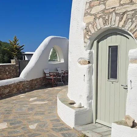 Paros Traditional Windmill In Lefkes Tatil Evi