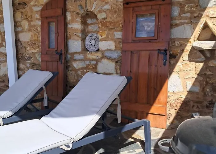 Paros Traditional Windmill In Lefkes Vakantiehuis