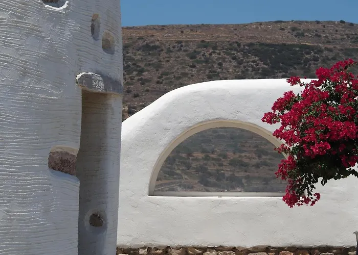 Paros Traditional Windmill In Lefkes Vakantiehuis *