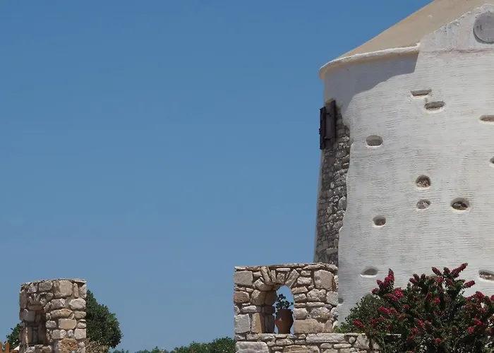 Paros Traditional Windmill In Lefkes Vakantiehuis Lefkes (Paros)